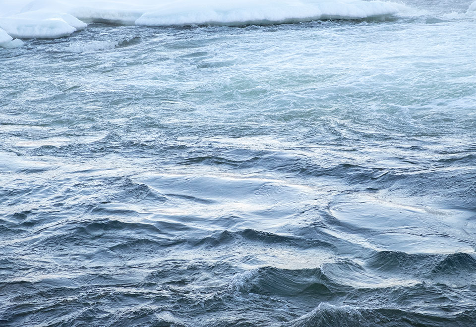 Sähkömarkkinakatsaus 3/2020: Lämmin sää, kovat tuulet ja Korona-virus ovat pitäneet sähkön hinnat alhaisina