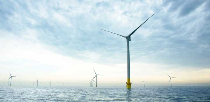 Tuulivoimapuisto, useita tuulivoimamyllyjä merellä