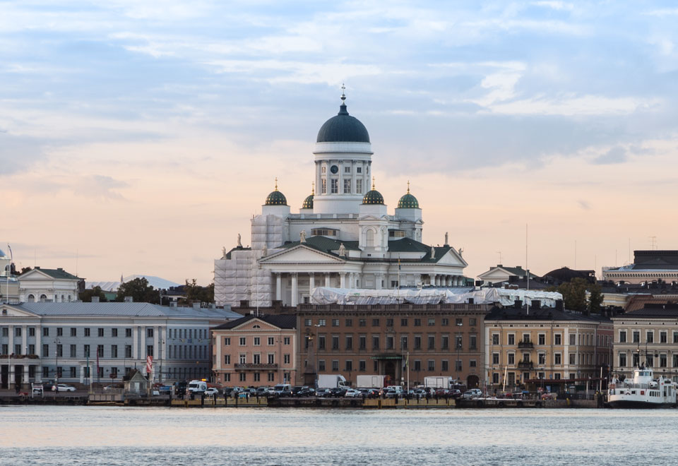 Helsingin kaupungin siluettia