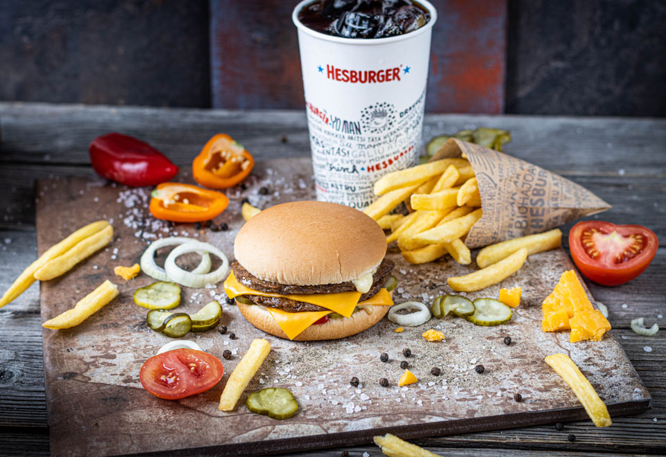 Hesburger valitsi Vattenfallin tuulisähkön , jonka avulla se paistaa vuosittain miljoonia hampurilaisia