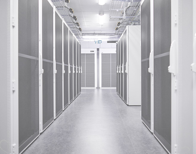 Datakeskuksen käytävä