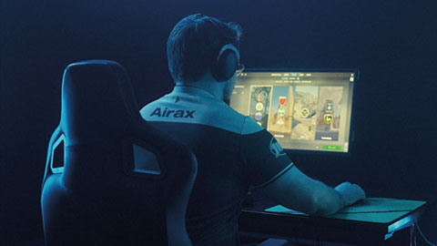 HAVUn kapteeni Airax pelaa