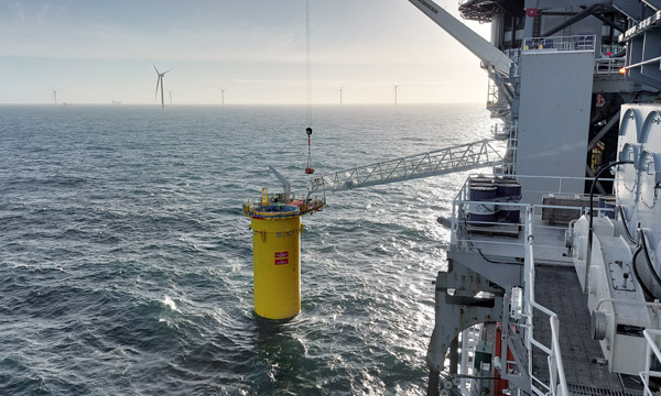 Tuulivoimalaa rakennetaan